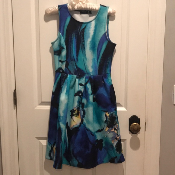 Apt 9 dress - Picture 2 of 6